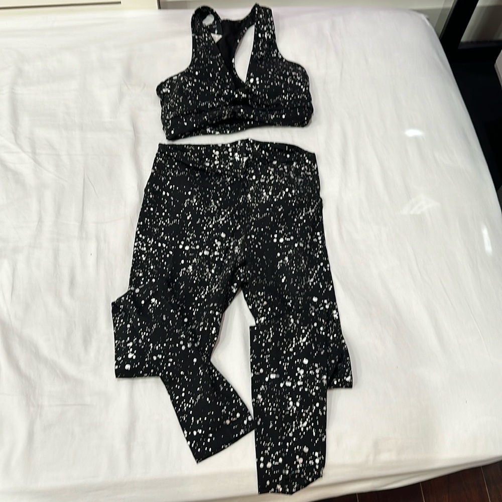 Electric yoga black and silver leggings and sports bra set size small